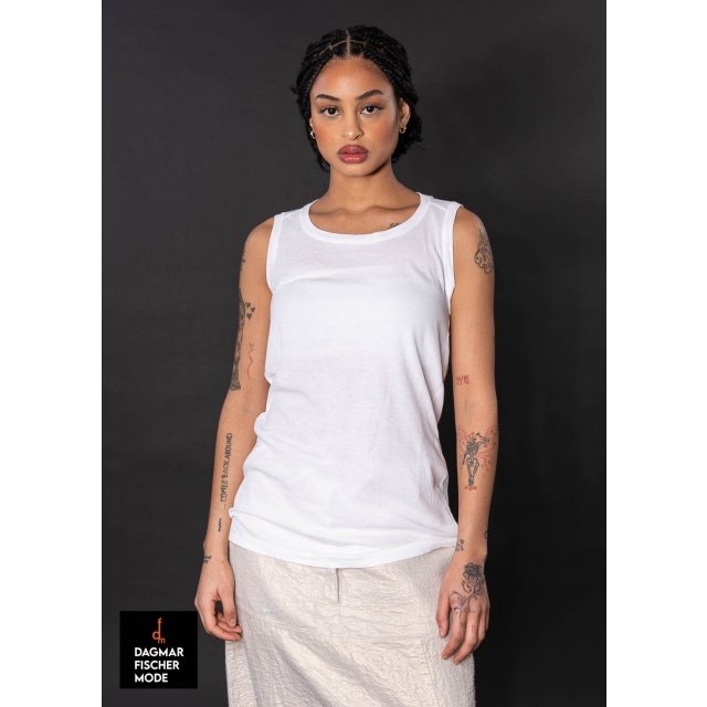 Tailliertes Basic Top von RUNDHOLZ in starwhite