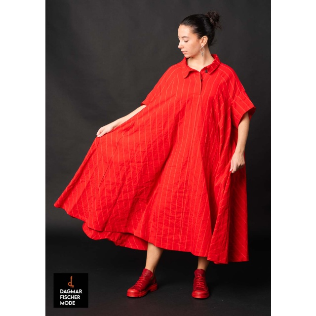 Oversize linen dress by RUNDHOLZ in seasonal colors