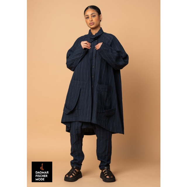 Onesize Leinenmantel von RUNDHOLZ in Farben der Saison