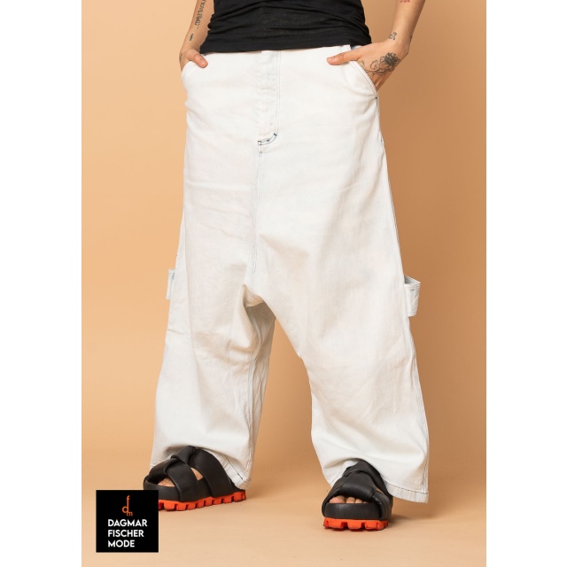 Jeans with wide leg by RUNDHOLZ in indigo stonewash & indigo faded