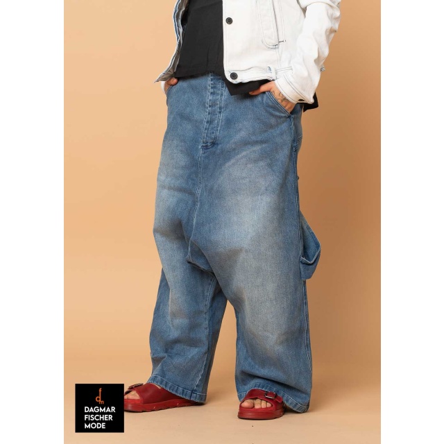 Jeans with wide leg by RUNDHOLZ in indigo stonewash & indigo faded