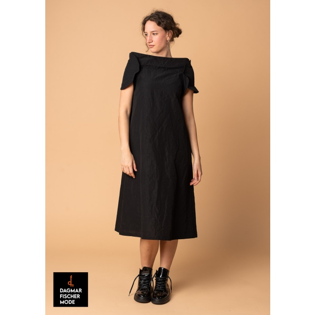 Fitted summer dress by RUNDHOLZ in black