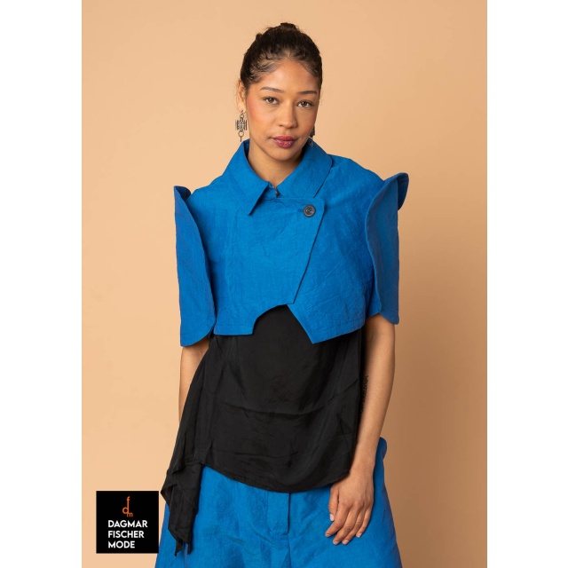 Very short jacket by RUNDHOLZ in seasonal colors