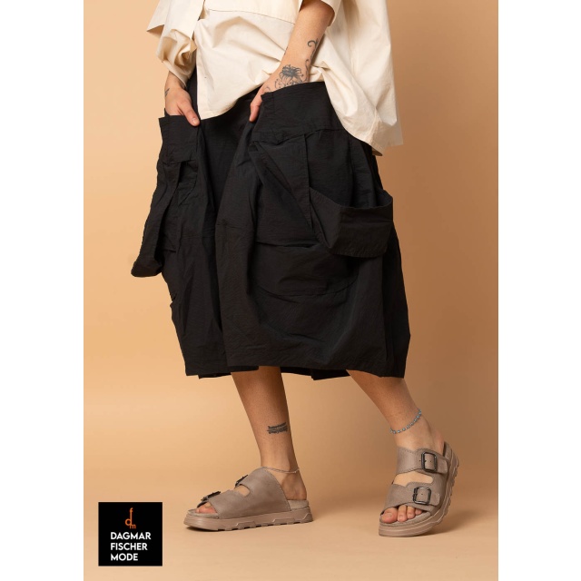 High-stretch skirt by RUNDHOLZ in black, electric & ketchup