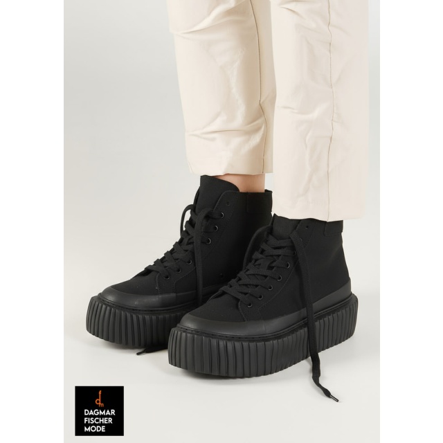 High summer sneakers by RUNDHOLZ in black