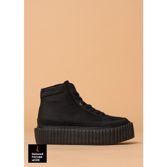 High summer sneakers by RUNDHOLZ in black