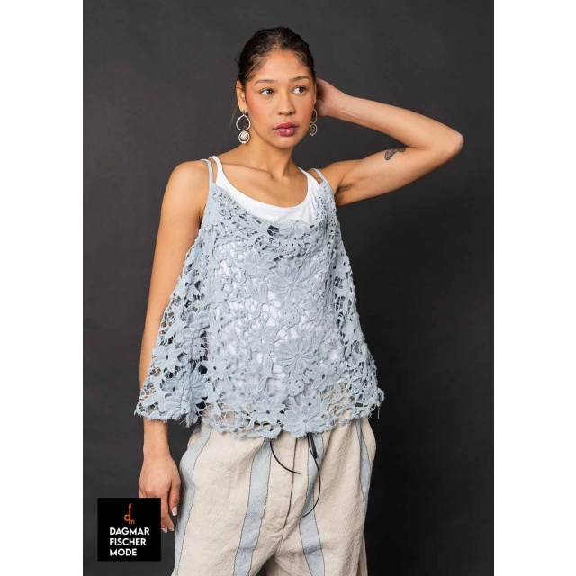 Top made of lace in a destroyed look by RUNDHOLZ DIP in sky fog & seafoam fog