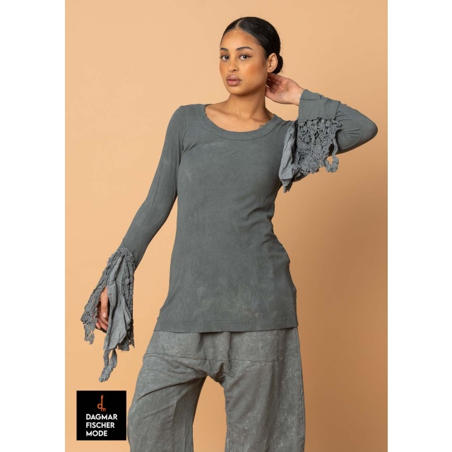 Long-sleeved shirt by RUNDHOLZ DIP in seasonal colors