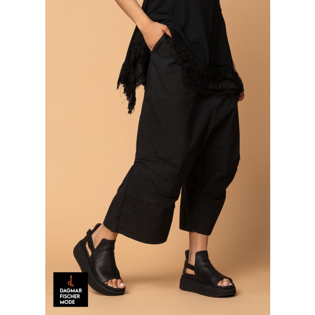 Tiefschritthose von RUNDHOLZ DIP in black gloss