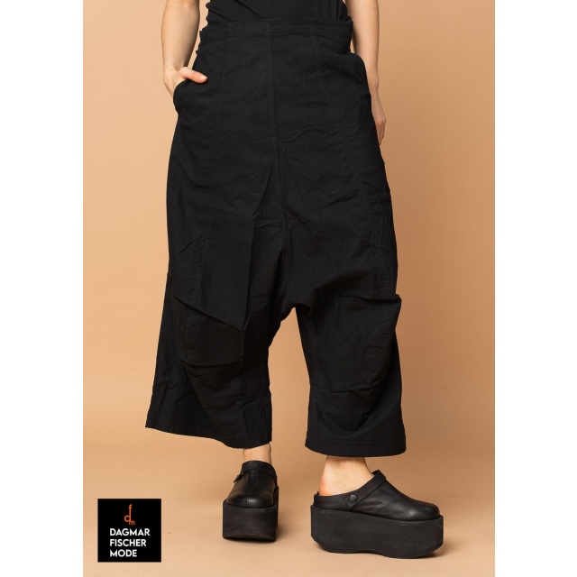 Highly elastic low crotch trousers by RUNDHOLZ DIP in black gloss