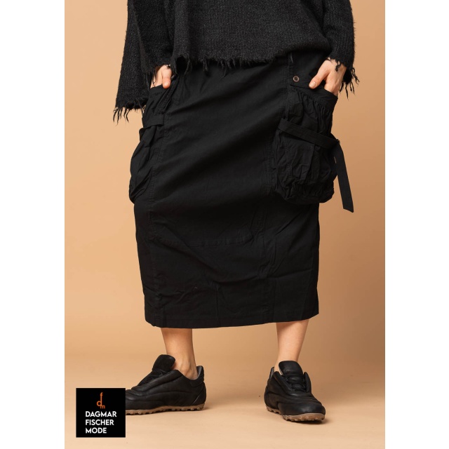 Highly elastic narrow skirt by RUNDHOLZ DIP in black gloss