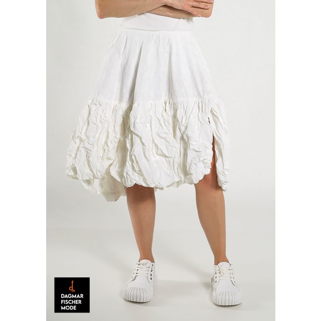 Bauschiger, Kurzer Rock von RUNDHOLZ DIP in black gloss