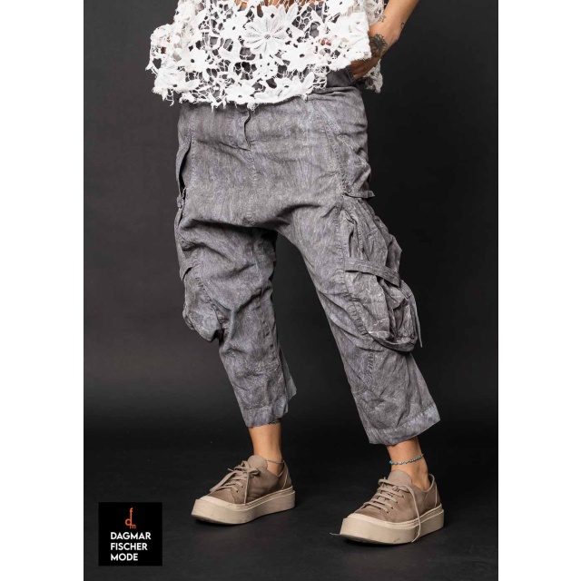 Weite Tiefschritthose von RUNDHOLZ DIP in versch. Fog-Färbungen