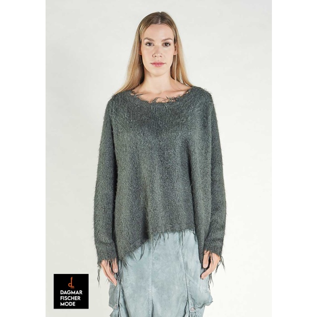 Weiter Seidenstrickpulli von RUNDHOLZ DIP in black, seaweed & sky