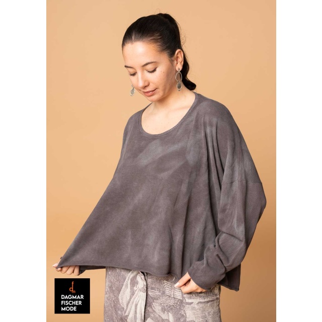 Short summer knitted sweater by RUNDHOLZ DIP in various colors. Colors