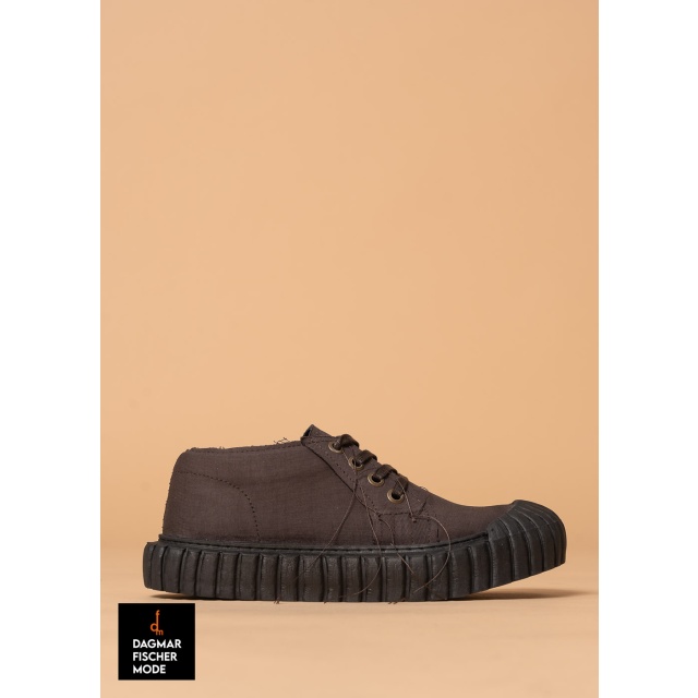 Summer sneakers by RUNDHOLZ DIP in seasonal colors