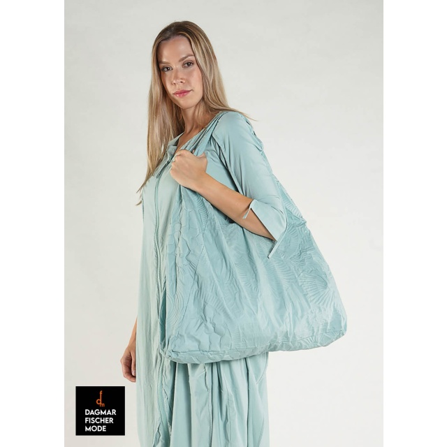 Shopper mit 3D-Relief von RUNDHOLZ BLACK LABEL in black, mint & offwhite