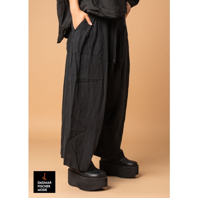 Linen drop crotch trousers by RUNDHOLZ BLACK LABEL in black & salina