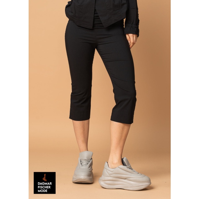 Elastische Capri-Hose von RUNDHOLZ BLACK LABEL in black, tree & salina