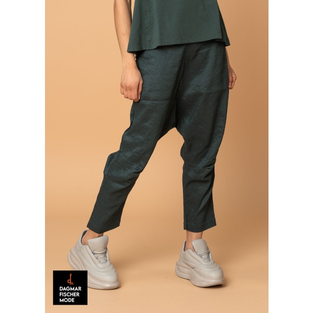 Schmale Leinen-Viskose-Hose von RUNDHOLZ BLACK LABEL in black & tree