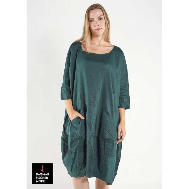Oversize dress in a linen and viscose blend by RUNDHOLZ BLACK LABEL in black & tree