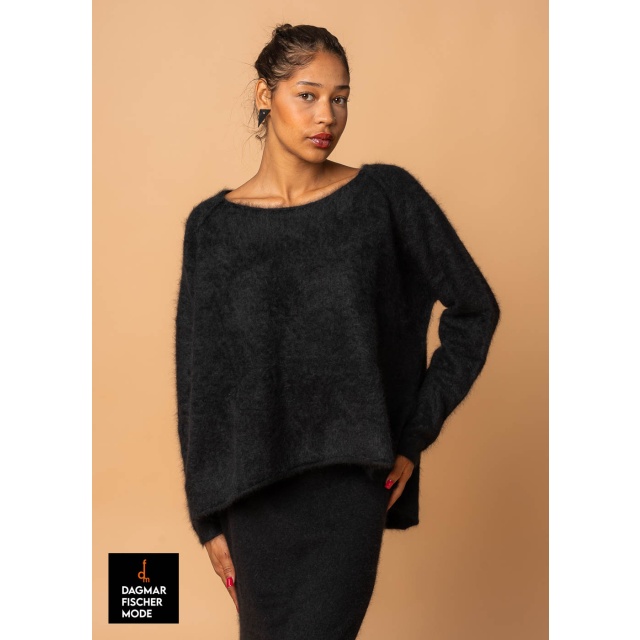 Oversized pullover made from raccoon wool by RUNDHOLZ in black & swamp