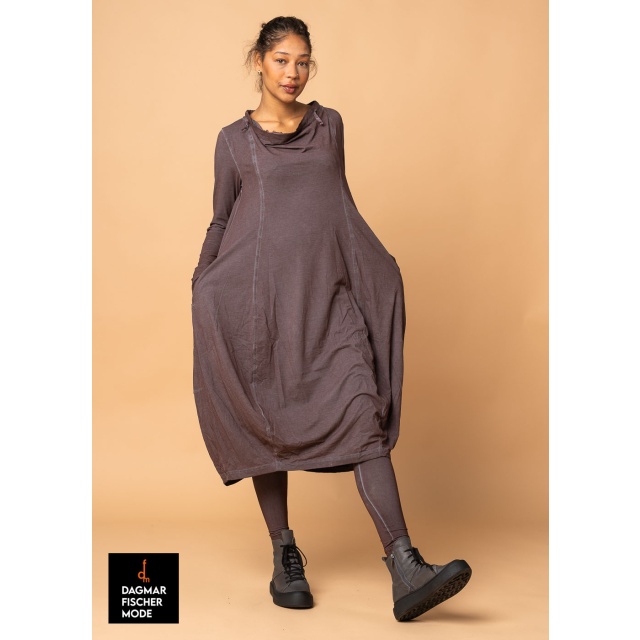 Long-sleeved dress by RUNDHOLZ DIP in three seasonal colors