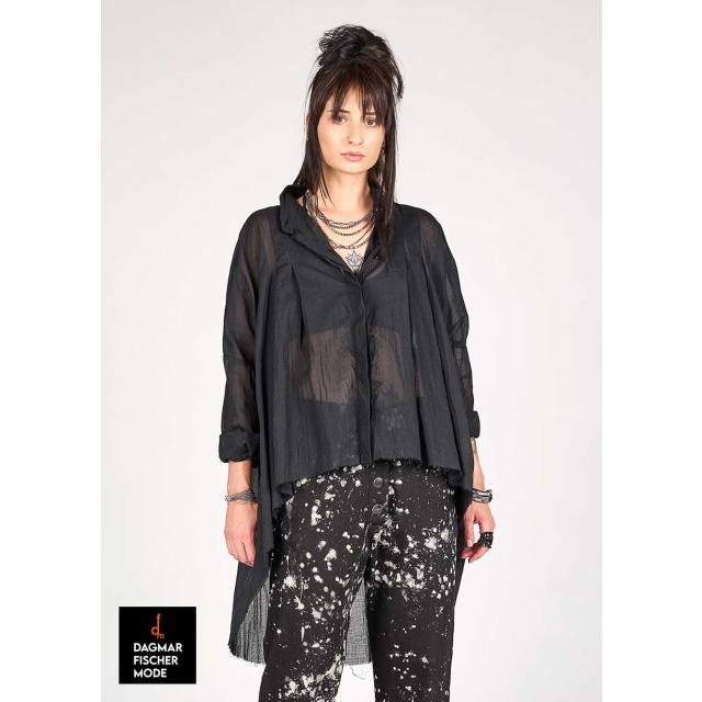 Blouse ARTA by studiob3 in black all-over print & white all-over print