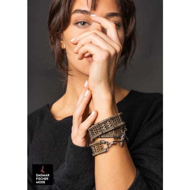 Gürtelarmband im Vintage-Stil von Mya Lambrecht