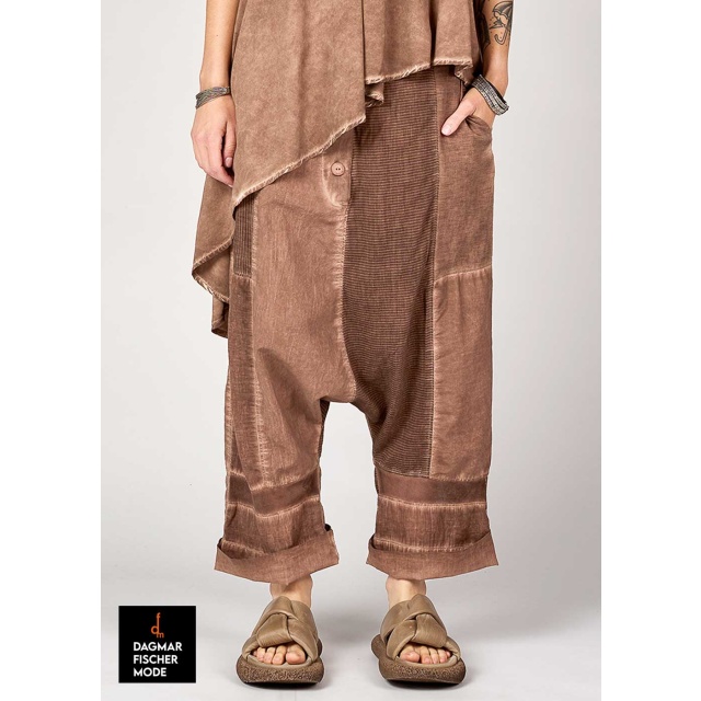 Drop crotch trousers EDELL by studiob3 in copper old dye & sand old dye