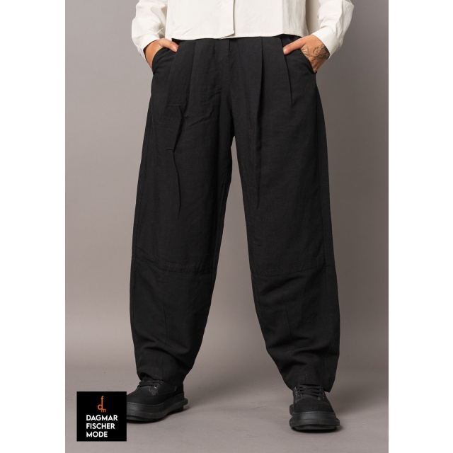 Legere Hose von LURDES BERGADA in black