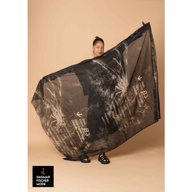 Schal aus Baumwollvoile AVISTO von studiob3 in black all-over print & white all-over print