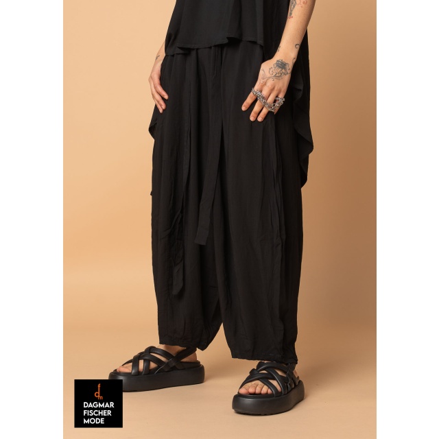 ALADINO low crotch viscose trousers in black