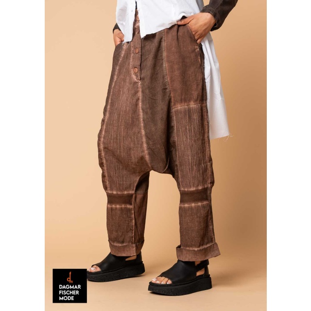 Tiefschritthose EDELL von studiob3 in copper old dye & sand old dye