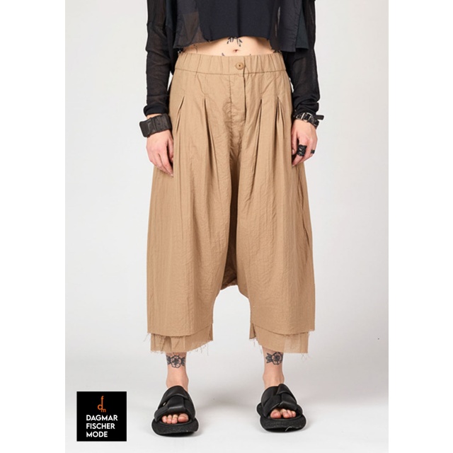 Baumwollhose ASUNO von studiob3 in sand old dye