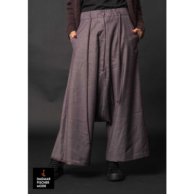 Weite Hose VENNERO von studiob3 in black, grey & smoke burgundy