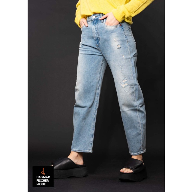 Jeans YOANA von Elias Rumelis in berry blue