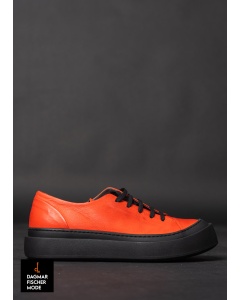 Sneakers by LOFINA in Gasoline spritz aperol / nero