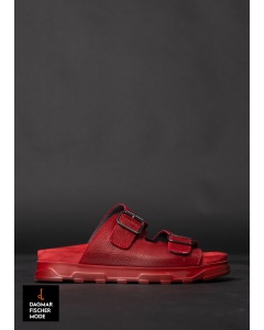 Sandale mit Schnallen von LOFINA in Gasoline rosso / rosso