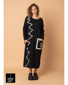 Knitted dress by ELSEWHERE in a timeless black and white design