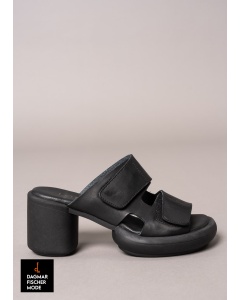 Sandale mit Absatz von LOFINA in Gasoline nero / nero