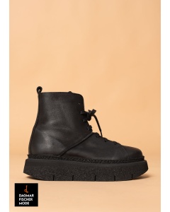 Ankle boot with extra-light sole by LOFINA in Gasoline nero