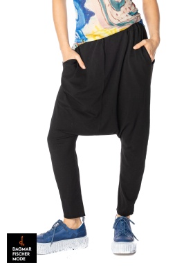 Casual 7/8 trousers by RUNDHOLZ in black & tulip cloud