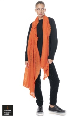 Cashmere scarf by PURSCHOEN in orange
