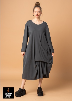 Oversize dress by KHEI in iron 
