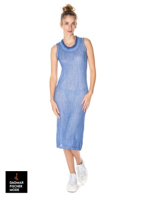Ärmelloses Kleid von RUNDHOLZ in enzian 50% cloud