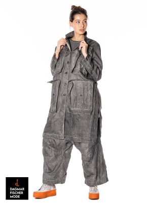 Mantel aus edlem Seidengemisch von RUNDHOLZ DIP in charcoal cloud