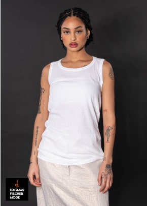 Tailliertes Basic Top von RUNDHOLZ in starwhite