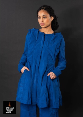 Taillierter Mantel von RUNDHOLZ DIP in black & royal