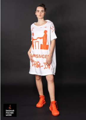 T-Shirt Kleid von RUNDHOLZ DIP in drei saisonalen Prints